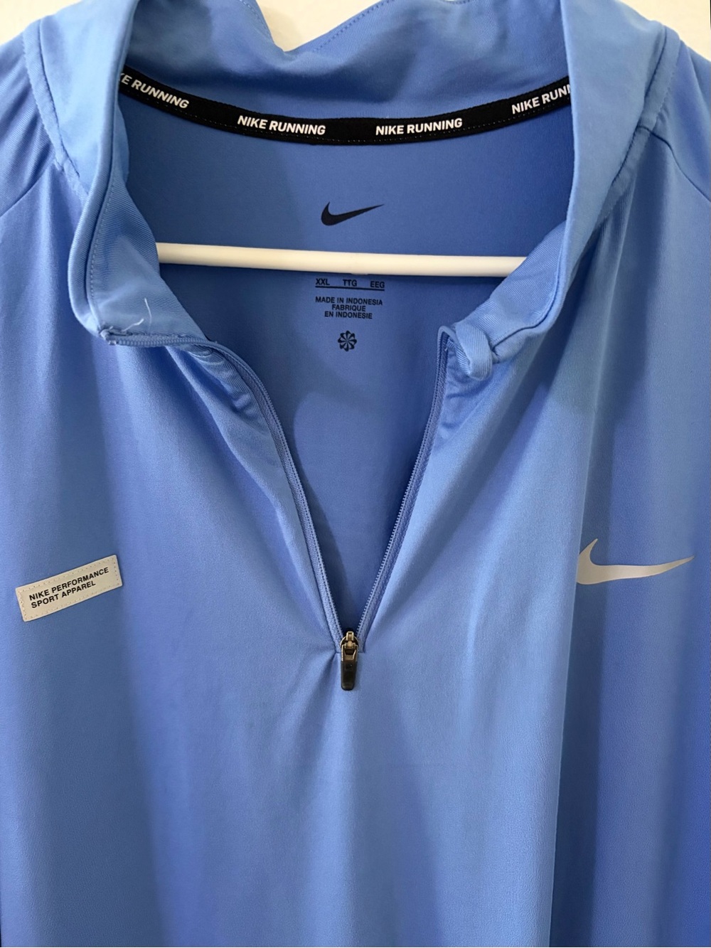 Nike Running Dri-Fit Element Flash 1/4 Zip Pullover, Size: XXL - Picture 5 of 6